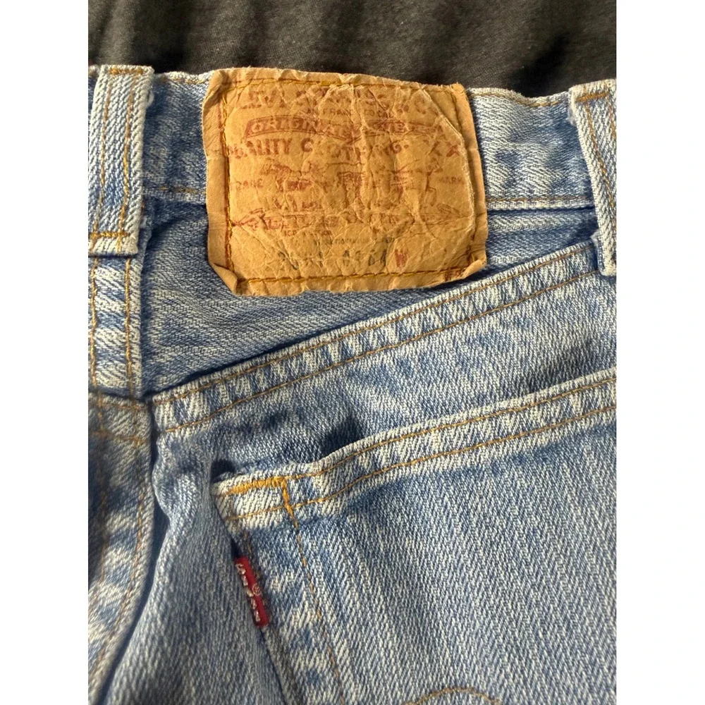 Vintage 1990 Levi's 501 Made in USA Light Wash Button Fly Straight Jeans 28x29